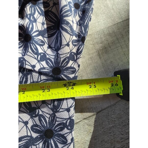 Bob Mackie Wearable Art Womens 1X Floral Long Sleeve Top Blue & White - Picture 7 of 7